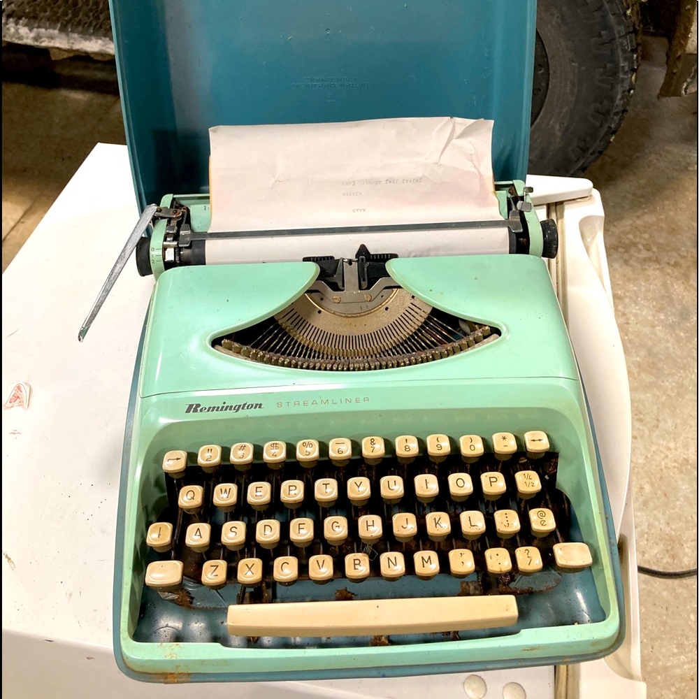 Remington Streamline Typewriter